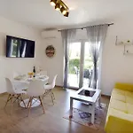 Apartman Family-friendly With Swimming Pool Cepljani, - 23565 Umag