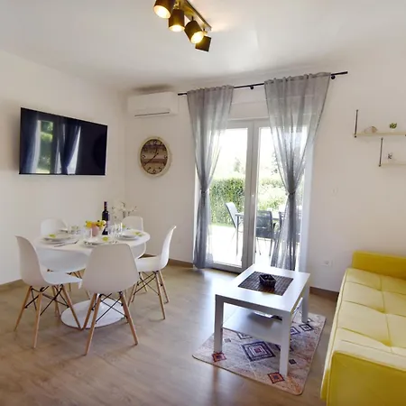 Lejlighed Family-friendly With Swimming Pool Cepljani, - 23565 Umag