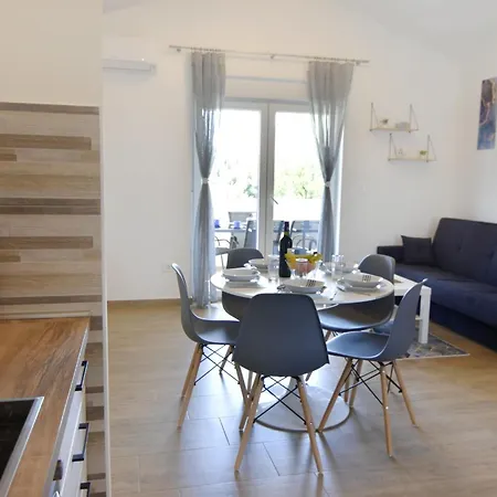 Family-friendly With Swimming Pool Cepljani, - 23565 Umag