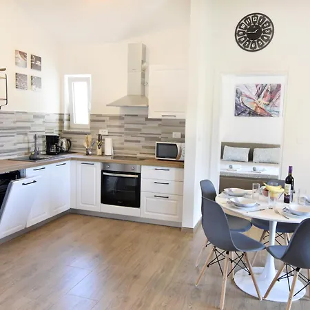 Family-friendly With Swimming Pool Cepljani, - 23565 우마그