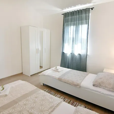 Lejlighed Family-friendly With Swimming Pool Cepljani, - 23565 Umag