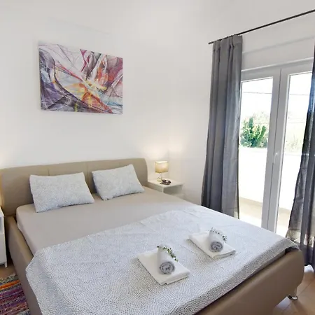 Family-friendly With Swimming Pool Cepljani, - 23565 Lejlighed *