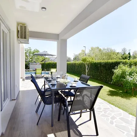 Family-friendly With Swimming Pool Cepljani, - 23565 Lejlighed *