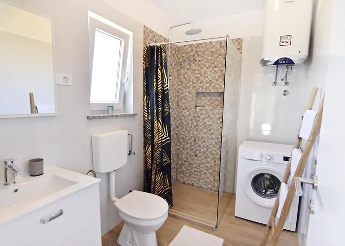 Family-friendly With Swimming Pool Cepljani, - 23565 아파트