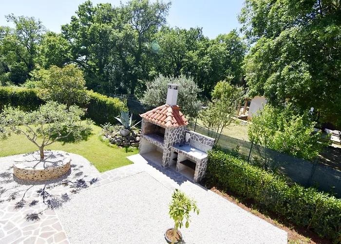 아파트 Family-friendly With Swimming Pool Cepljani, - 23565 *